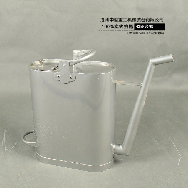濟南鋁制長嘴加油桶